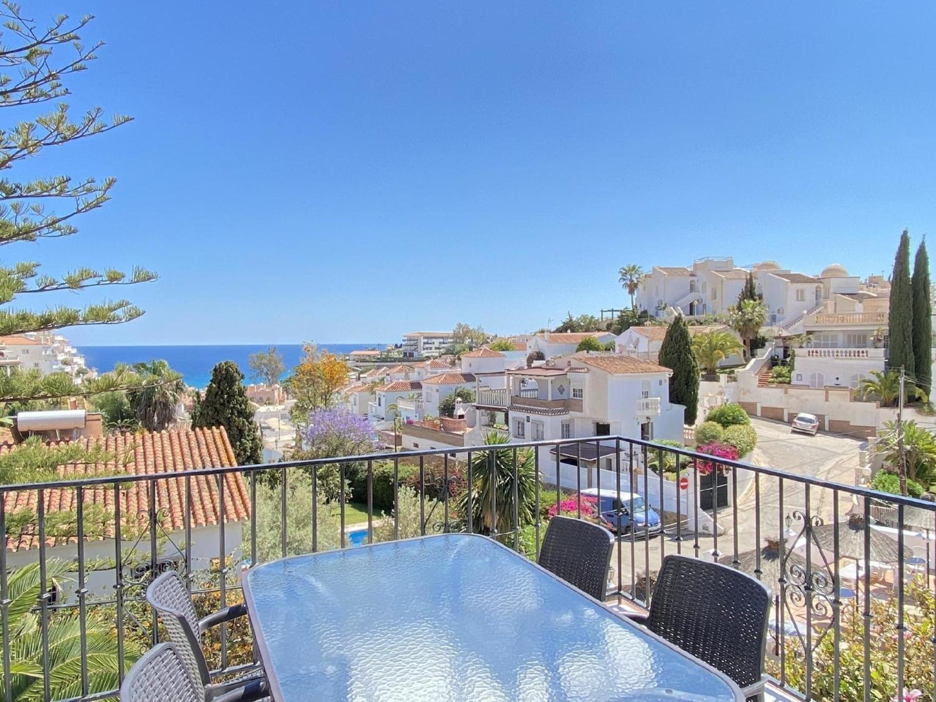 Hébergement de vacances Fuer 4 Personen Ca 100 Qm In Nerja, Andalusien Costa Del Sol *